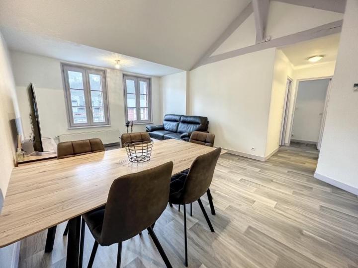 Residence Bury Tulle Bagian luar foto