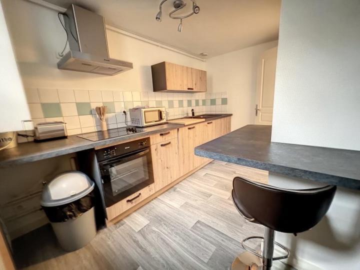 Residence Bury Tulle Bagian luar foto