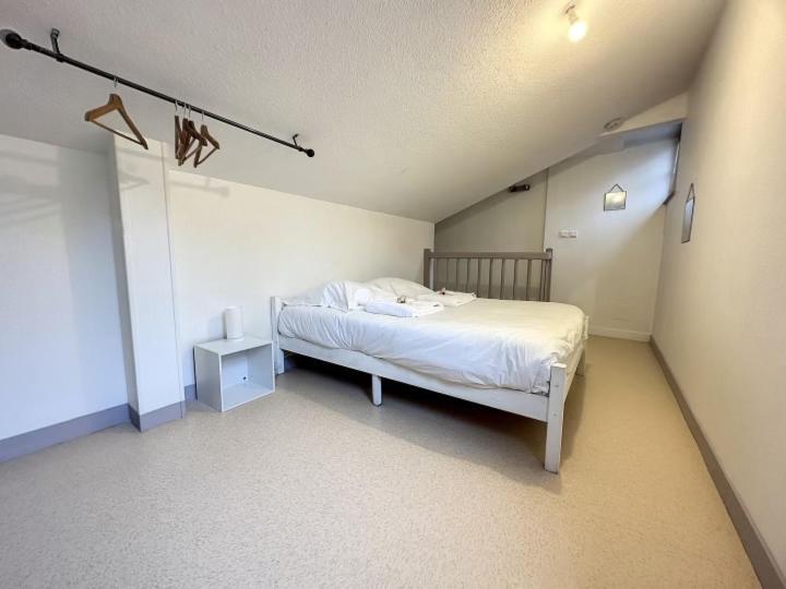 Residence Bury Tulle Bagian luar foto