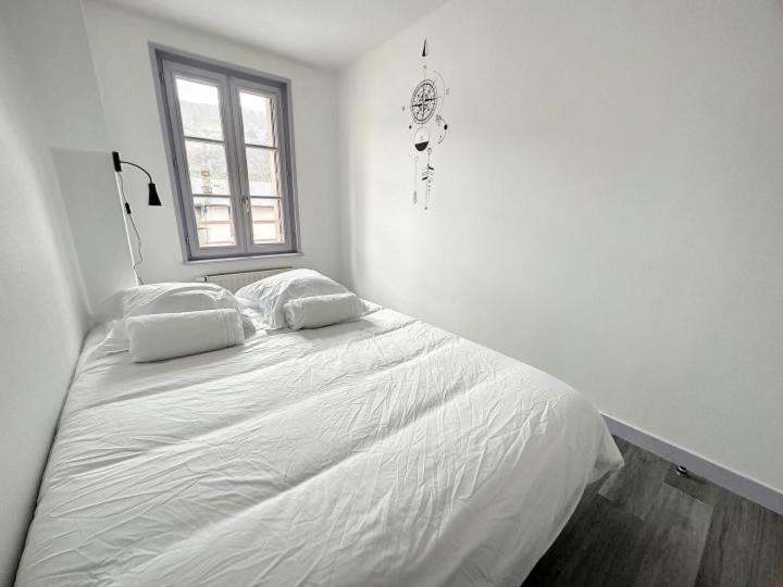 Residence Bury Tulle Bagian luar foto
