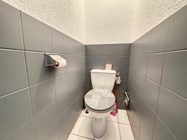 Residence Bury Tulle Bagian luar foto