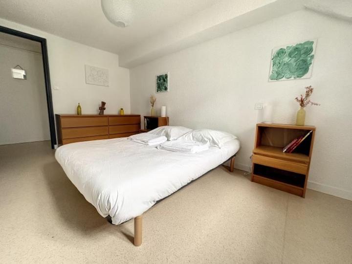 Residence Bury Tulle Bagian luar foto