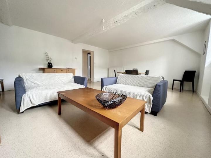 Residence Bury Tulle Bagian luar foto